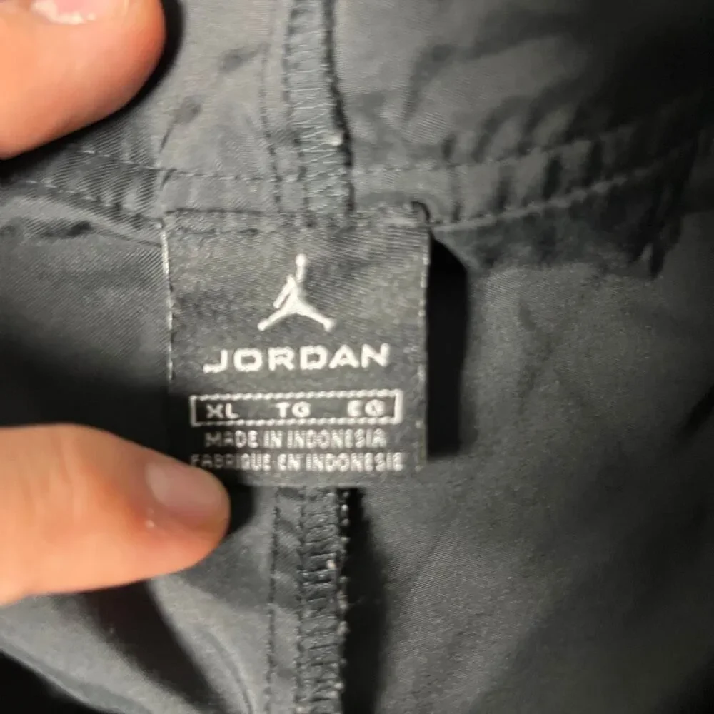 Jordan Men's Black and Grey Shorts